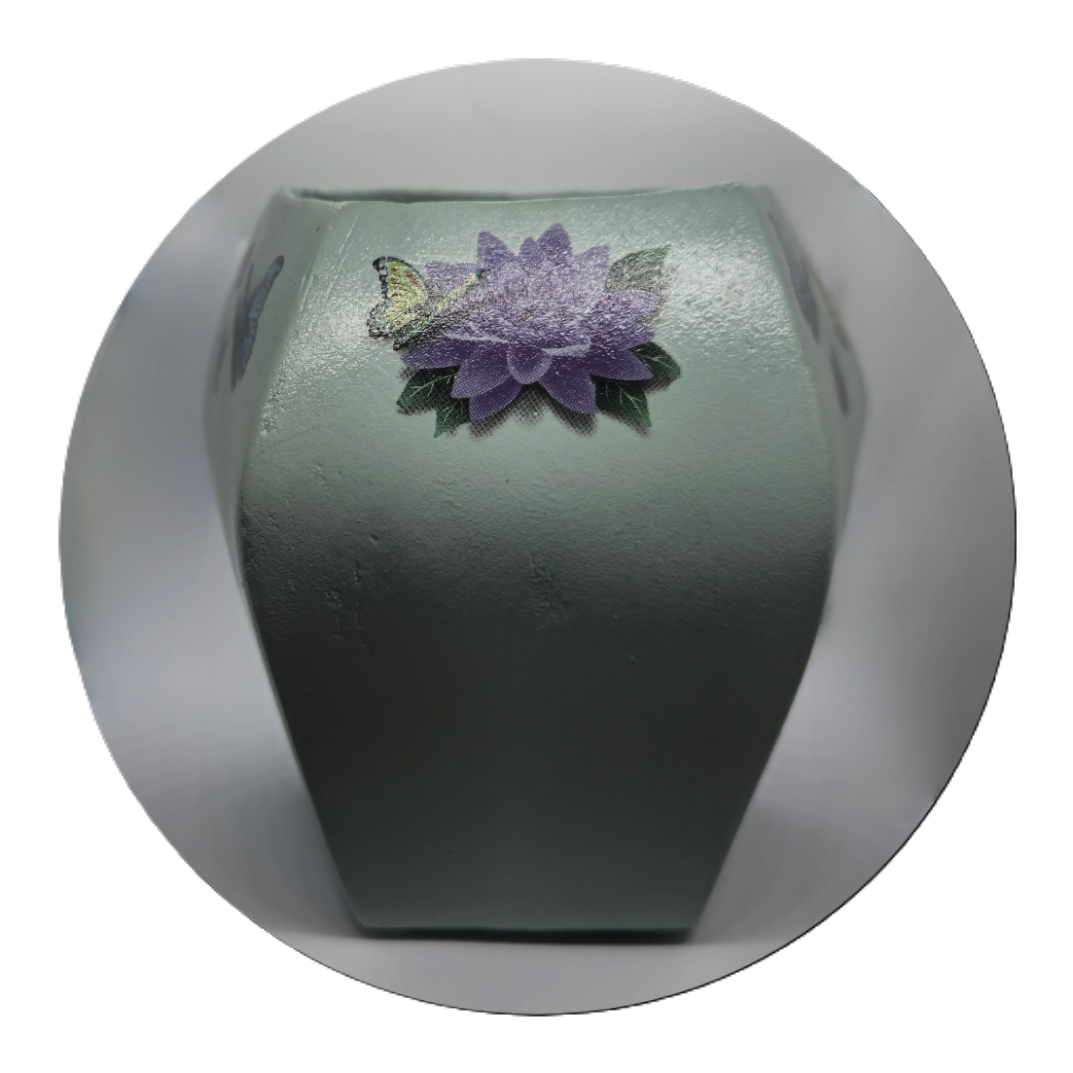 Vilnona Vase