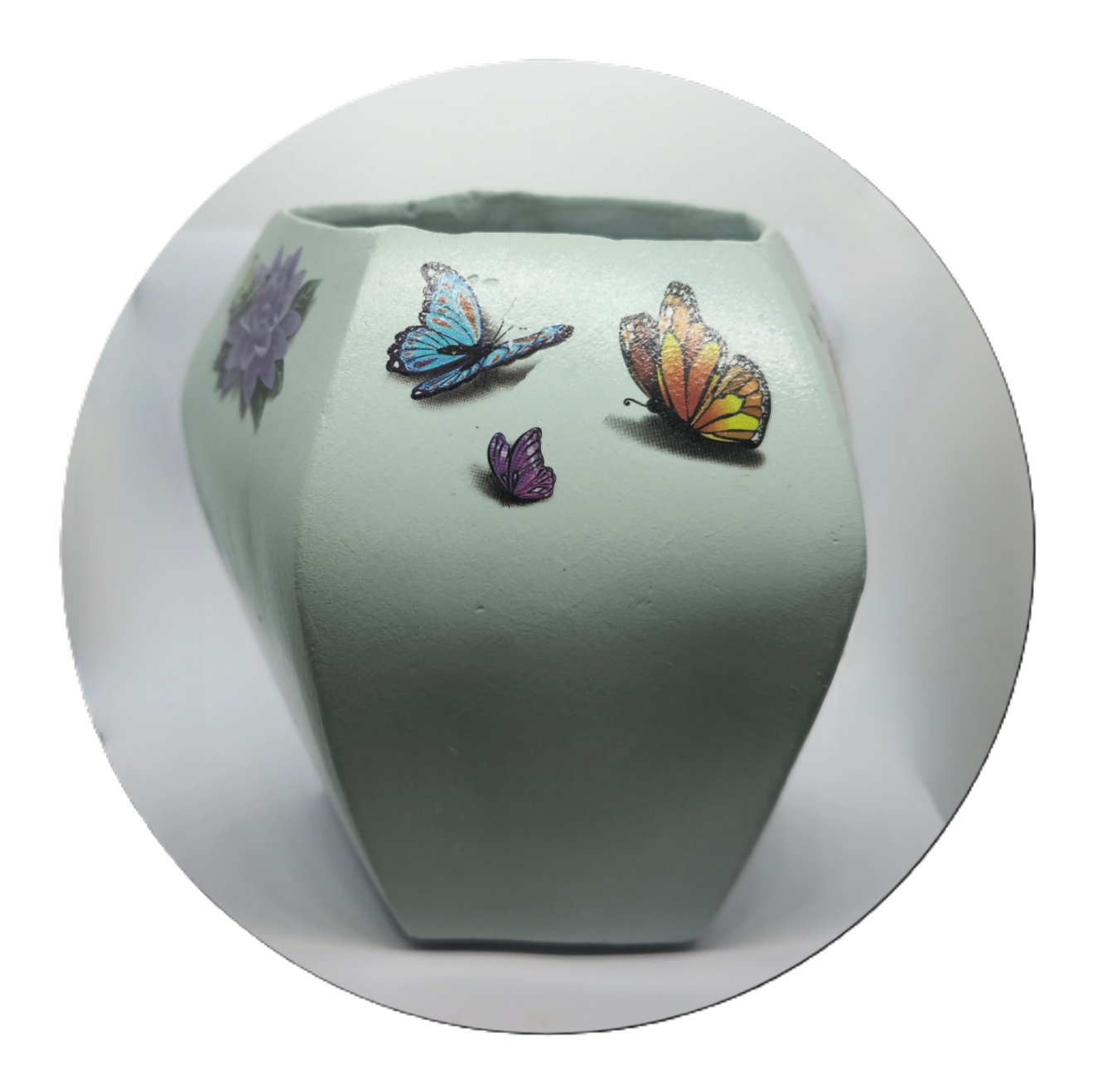 Vilnona Vase
