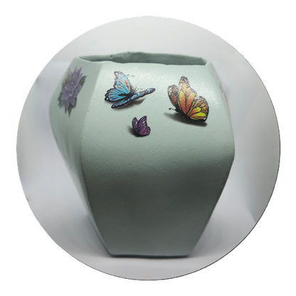 Vilnona Vase
